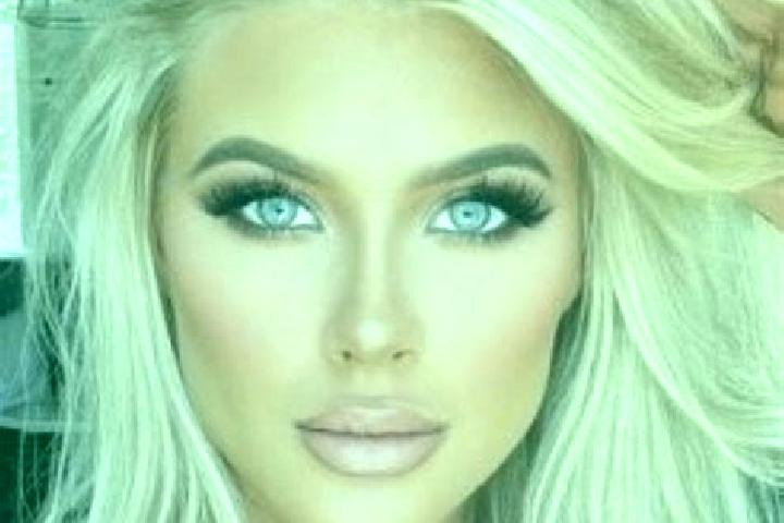 Penelope, 28, a platinum blonde dark-eyed mediterranean companion based in Lutton. Offering Duos, Striptease, Tantra. Available for incall and outcall, overn...