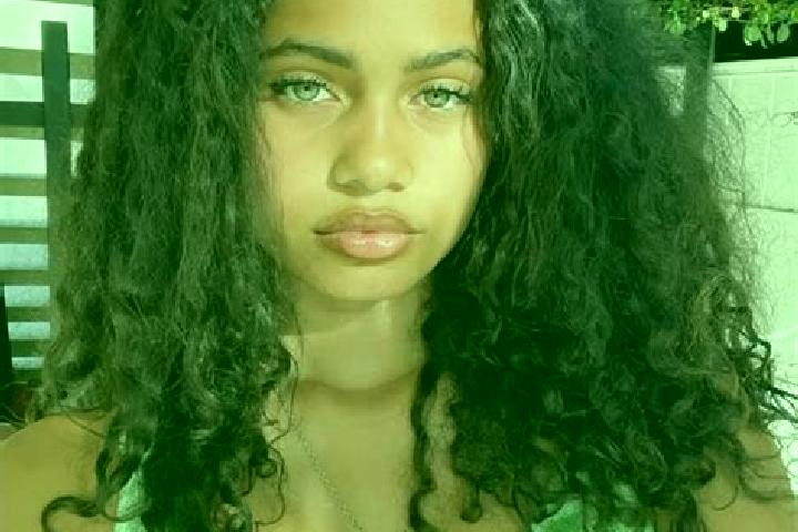 Penelope, 28, a red green-eyed mixed companion based in Madalag. Offering Overnight, Party Girl, 69. Available for incall and outcall, day and evening dates.