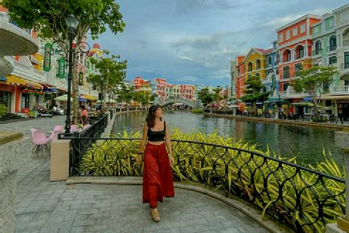 Penelope, 29, a chestnut blue-eyed caribbean companion based in Thanh Phu. Offering Prostate Massage, Couples, Party Girl, Fetish, Duos. Available for incall...