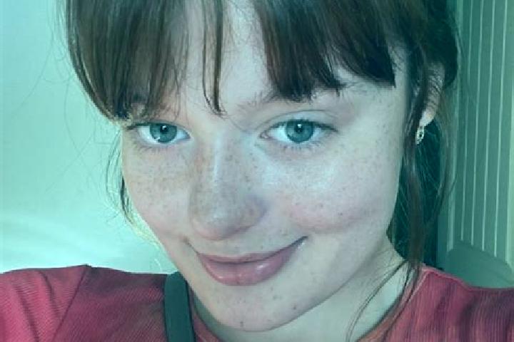 Penelope, 29, a red brown-eyed mixed companion based in Mesaria. Offering Dinner Date, Striptease, Couples, Fetish. Available for incall and outcall, overnig...
