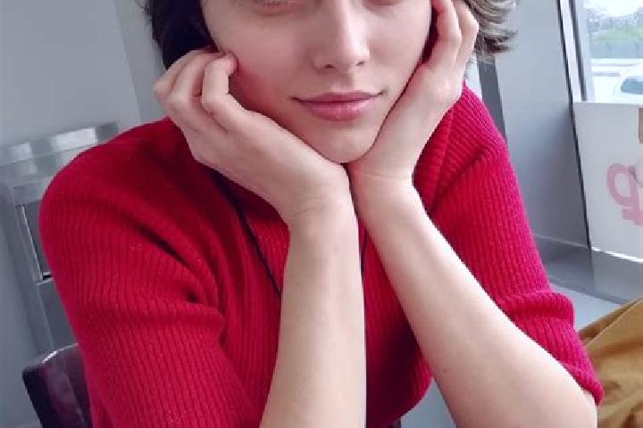 Penelope, 29, a red green-eyed european companion based in Laria. Offering 69, Erotic Massage, Prostate Massage, Roleplay. Available for incall and outcall, ...