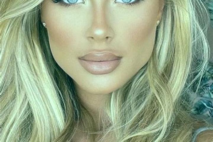 Penelope, 29, a red hazel-eyed latina companion based in Neietsu. Offering Party Girl, Erotic Massage, Striptease. Available for incall and outcall, overnigh...