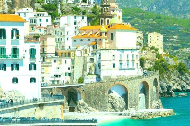 Penelope, 29 — Escort in Cerrione, Italy