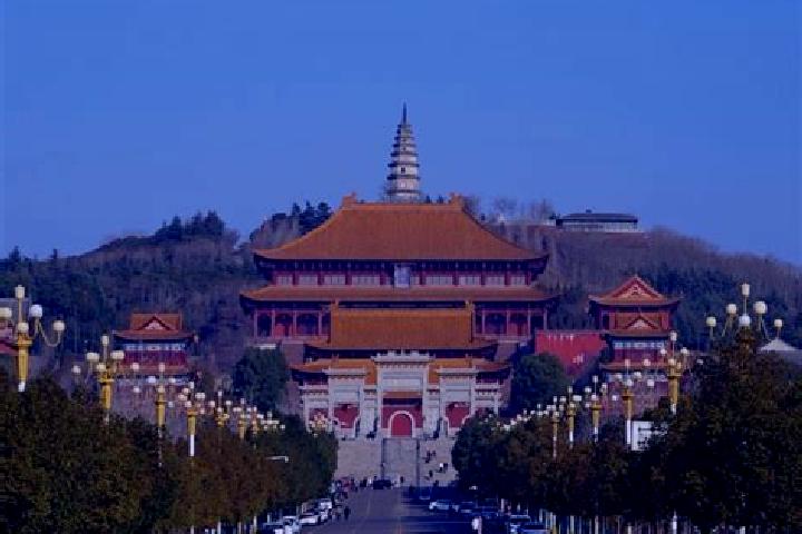Penelope, 29 — Escort in Luoshan, China