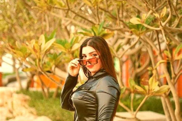Penelope, 29 — Escort in Saman, Iran