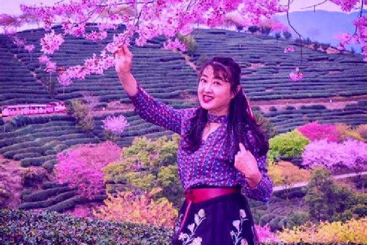 Penelope, 29 — Escort in Yongfu, China