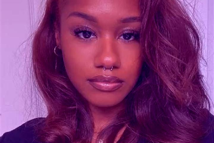 Penelope, 30, a auburn grey-eyed ebony companion based in Vikingstad. Offering Tantra, Travel Companion, Duos. Available for incall and outcall, overnight bo...
