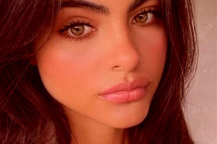 Penelope, 30, a black grey-eyed indian companion based in Saint-Sixte. Offering Couples, Striptease, Party Girl. Available for incall and outcall, day and ev...