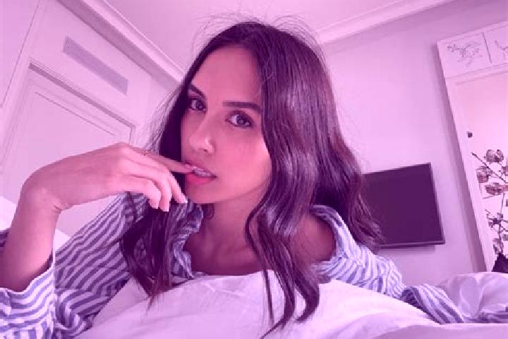 Penelope, 30, a black grey-eyed mixed companion based in University Downs. Offering Overnight, Travel Companion, Girlfriend Experience, Deep French Kissing. ...