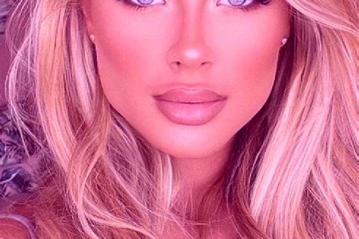 Penelope, 30, a blonde blue-eyed latina companion based in Telopea. Offering Domination, BDSM, Fetish, Dinner Date, A-Level. Available for incall and outcall...