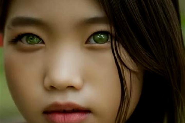 Penelope, 30, a blonde green-eyed asian companion based in Fairhope. Offering Couples, Deep French Kissing, Massage. Available for incall and outcall, day an...