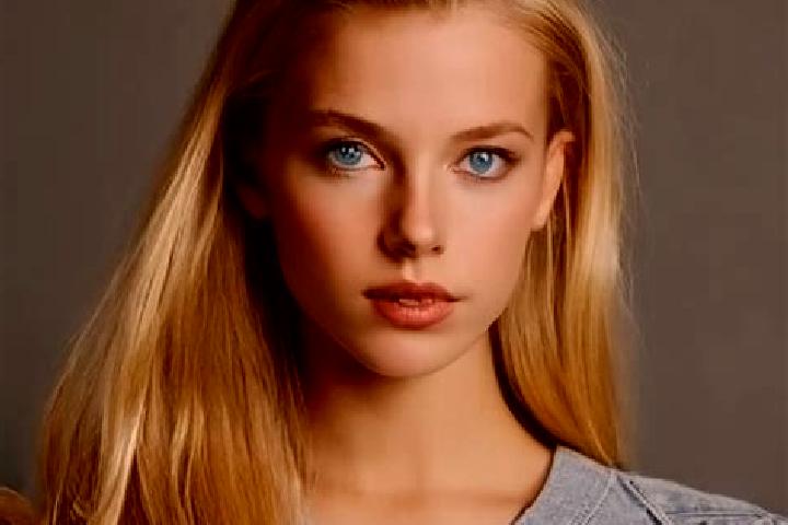 Penelope, 30, a blonde grey-eyed indian companion based in Piste. Offering Girlfriend Experience, Travel Companion, GFE, Deep French Kissing. Available for i...
