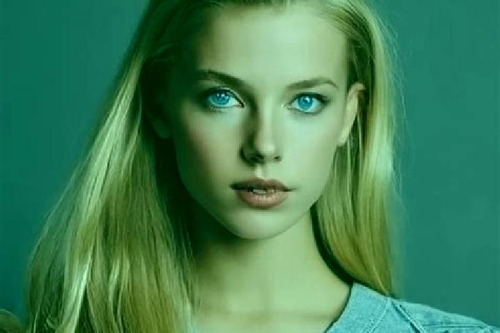 Penelope, 30, a blonde grey-eyed mixed companion based in Valderrodilla. Offering Duos, Party Girl, 69, GFE. Available for incall and outcall, day and evenin...