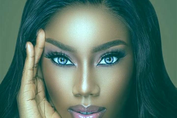 Penelope, 30, a chestnut blue-eyed ebony companion based in Konosha. Offering Massage, Prostate Massage. Available for incall and outcall, overnight bookings...