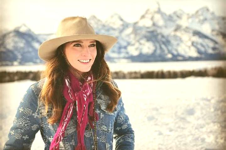 Penelope, 30 — Escort in Cut Bank, United States
