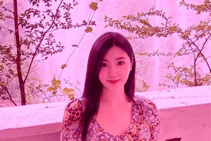 Penelope, 30 — Escort in Lilin, China