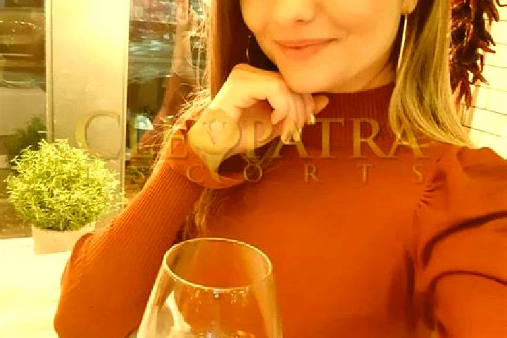 Penelope, 31, a auburn dark-eyed mediterranean companion based in Santa Cruz del Norte. Offering Prostate Massage, OWO, Duos, Roleplay, BDSM. Available for i...