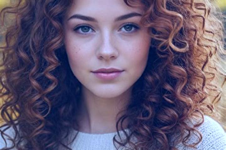 Penelope, 31, a auburn grey-eyed slavic companion based in Gorle. Offering Roleplay, A-Level, Erotic Massage, Couples. Available for incall and outcall, over...