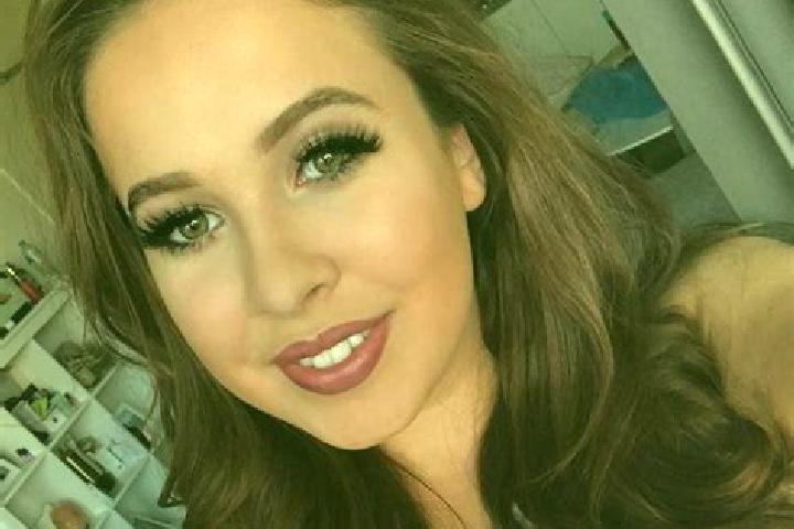Penelope, 31, a brunette brown-eyed slavic companion based in Koboro. Offering Striptease, Travel Companion, Party Girl. Available for incall and outcall, ov...