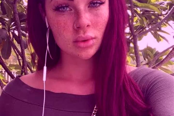 Penelope, 31, a brunette dark-eyed asian companion based in Alawa. Offering BDSM, A-Level, Fetish, Duos. Available for incall and outcall, day and evening da...