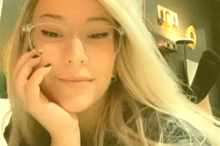 Penelope, 31, a platinum blonde brown-eyed slavic companion based in San Jose Cuamantzingo. Offering A-Level, BDSM, Roleplay. Available for incall and outcal...