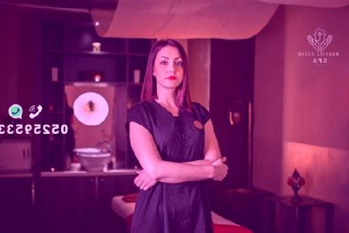 Penelope, 31, a red dark-eyed mixed companion based in Tomas Gomensoro. Offering Dinner Date, Tantra, Erotic Massage. Available for incall and outcall, day a...