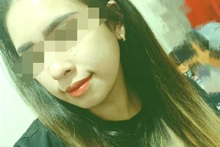 Penelope, 31, a red grey-eyed ebony companion based in Paranaque City. Offering OWO, Couples, CIM, Girlfriend Experience, 69. Available for incall and outcal...