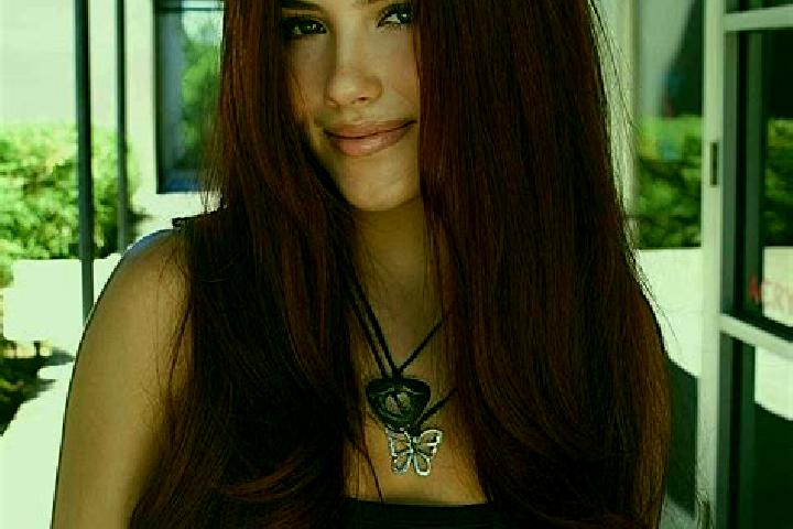 Penelope, 32, a auburn brown-eyed mediterranean companion based in Caishi. Offering Erotic Massage, Deep French Kissing, Dinner Date, Girlfriend Experience, ...