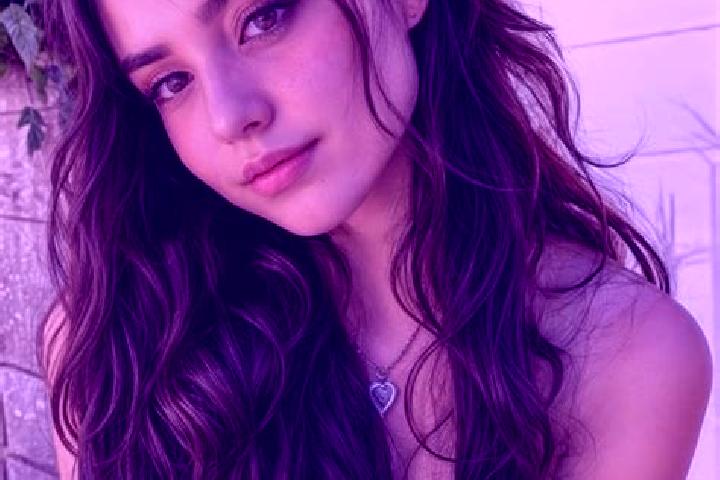 Penelope, 32, a chestnut hazel-eyed middle eastern companion based in Angoua. Offering CIM, Party Girl, Tantra, BDSM. Available for incall and outcall, day a...