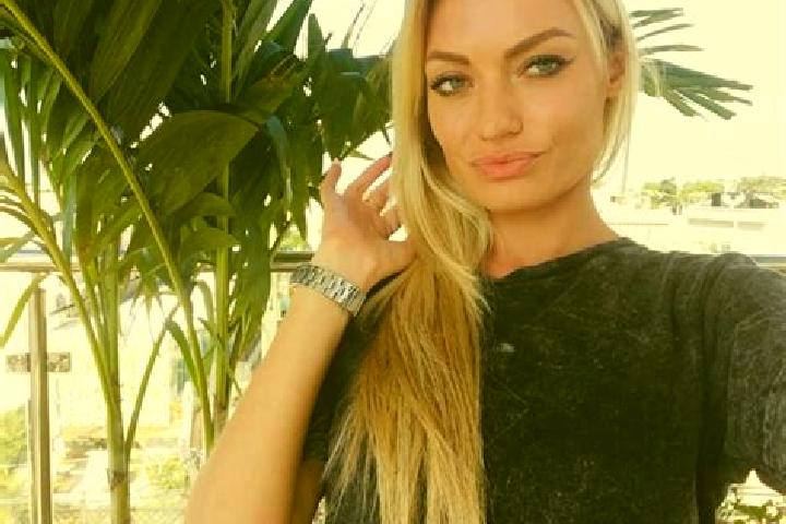Penelope, 32, a dark blonde dark-eyed caribbean companion based in Langho. Offering Dinner Date, Striptease, GFE. Available for incall and outcall, day and e...
