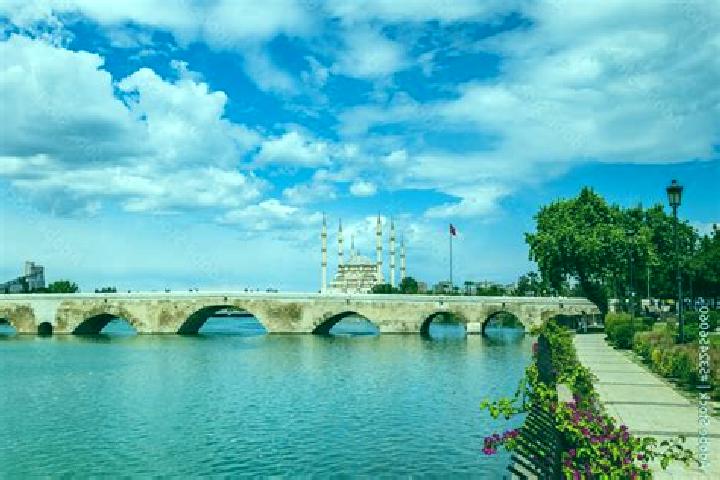 Penelope, 32 — Escort in Karaisali, Turkey