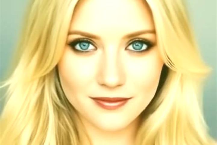 Penelope, 33, a blonde dark-eyed caucasian companion based in Quequena. Offering Girlfriend Experience, CIM, A-Level. Available for incall and outcall, overn...