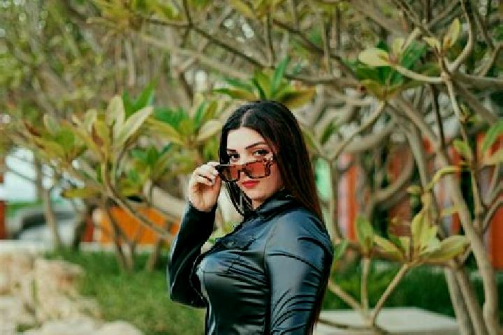 Penelope, 33 — Escort in Saman, Iran