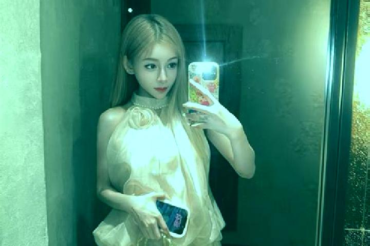 Penelope, 33 — Escort in Yuki, Japan