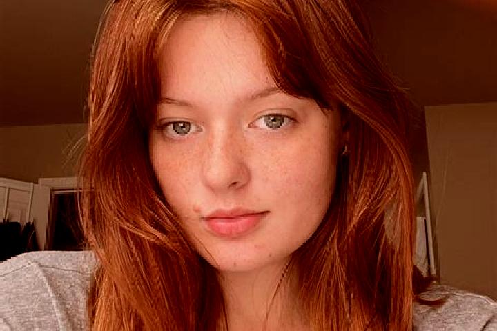 Penelope, 34, a auburn amber-eyed caucasian companion based in Peddikuppam. Offering Massage, Roleplay, Couples, Travel Companion. Available for incall and o...