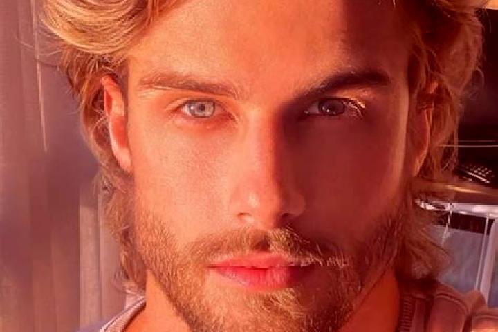 Penelope, 34, a blonde blue-eyed middle eastern companion based in Cvikov. Offering Tantra, Couples, Travel Companion, Duos. Available for incall and outcall...