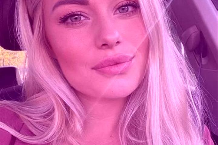 Penelope, 34, a blonde hazel-eyed european companion based in Dabe. Offering A-Level, Dinner Date, Travel Companion, Erotic Massage. Available for incall and...