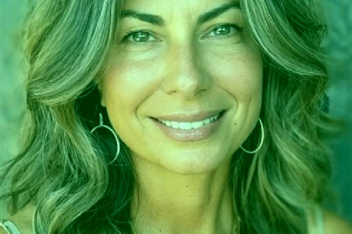 Penelope, 34, a brunette grey-eyed latina companion based in Gembloux. Offering 69, BDSM, Tantra, Prostate Massage. Available for incall and outcall, overnig...