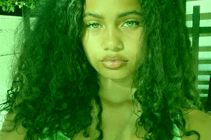 Penelope, 34, a red green-eyed mixed companion based in El Mourouj. Offering 69, BDSM, Couples, Striptease. Available for incall and outcall, overnight booki...