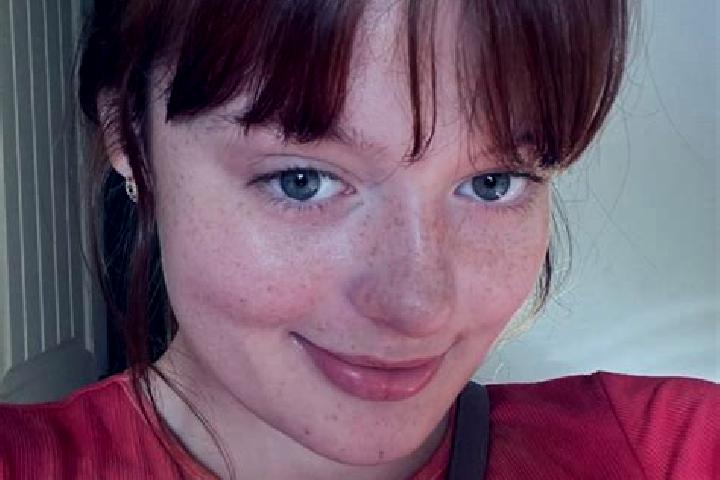 Penelope, 34, a red grey-eyed european companion based in Lubowo. Offering Dinner Date, Fetish, Prostate Massage, Roleplay. Available for incall and outcall,...