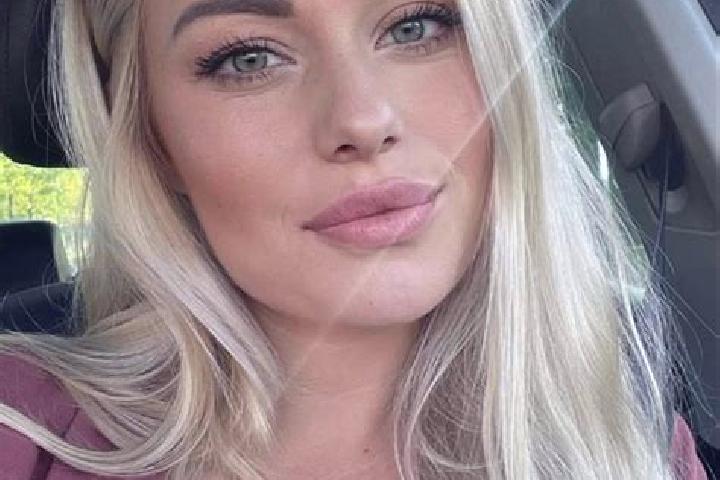Penelope, 35, a blonde hazel-eyed caribbean companion based in Vosselaar. Offering Girlfriend Experience, GFE, Domination. Available for incall and outcall, ...