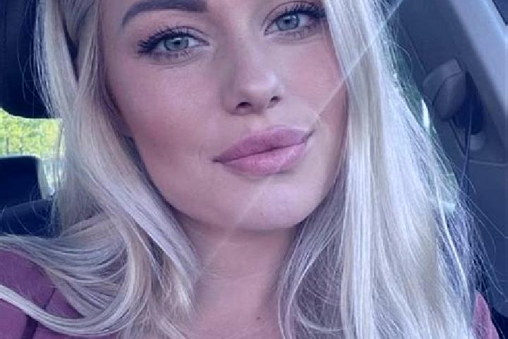 Penelope, 35, a blonde hazel-eyed mediterranean companion based in Kalieung. Offering 69, Tantra, Overnight, Prostate Massage. Available for incall and outca...