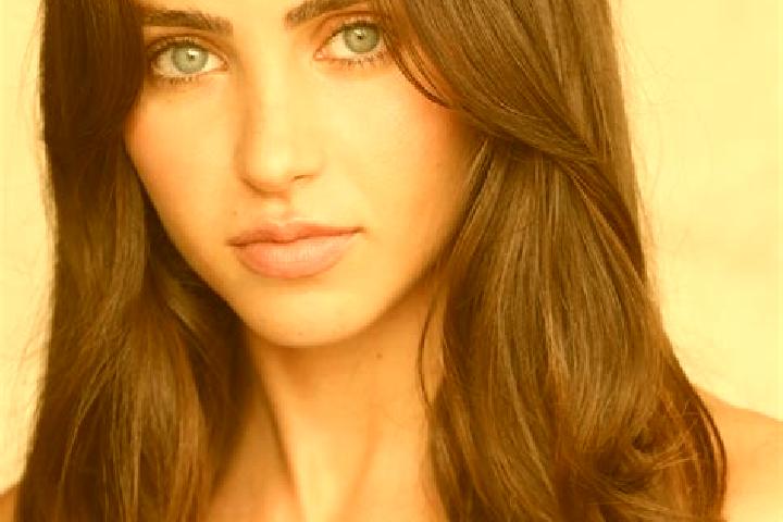 Penelope, 35, a brunette dark-eyed caribbean companion based in Fengyu. Offering CIM, Duos, BDSM, Massage. Available for incall and outcall, day and evening ...