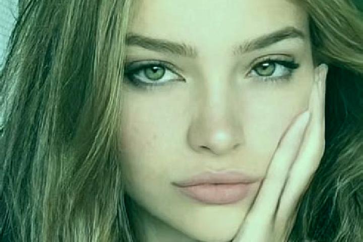 Penelope, 35, a dark blonde hazel-eyed european companion based in Baxley. Offering GFE, CIM, Couples. Available for incall and outcall, day and evening dates.