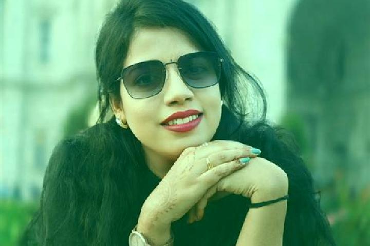 Penelope, 35 — Escort in Barpali, India