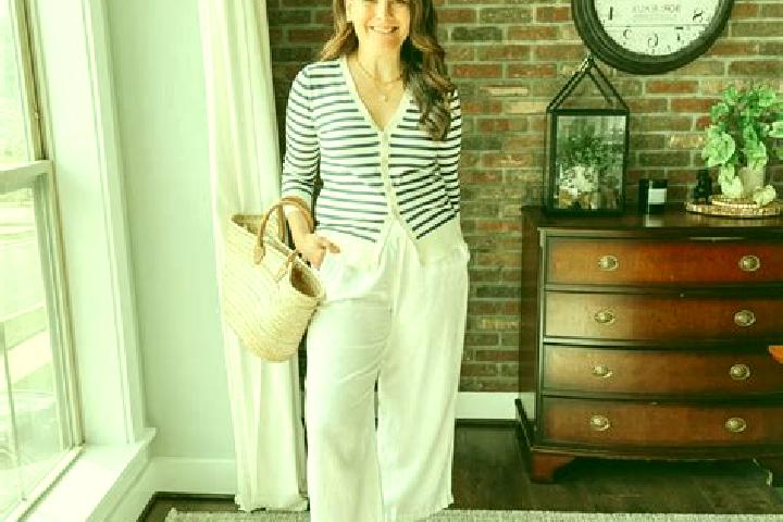 Penelope, 35 — Escort in Lian an, China