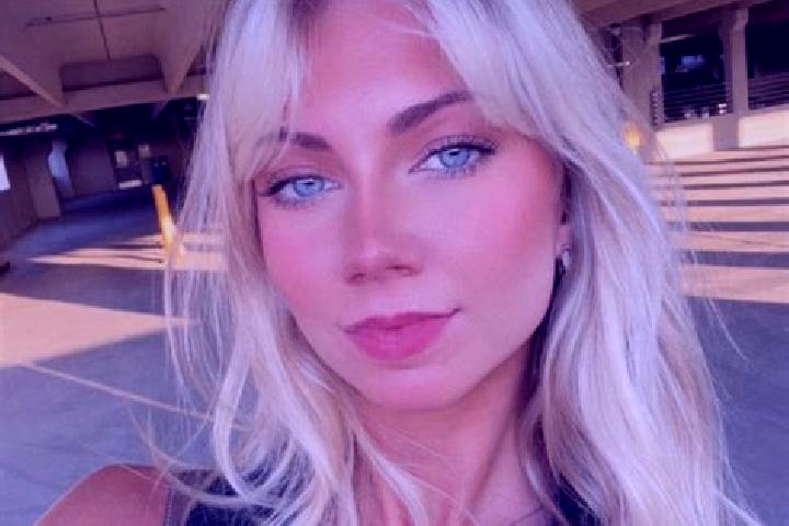 Penelope, 35 — Escort in Weldon, United States