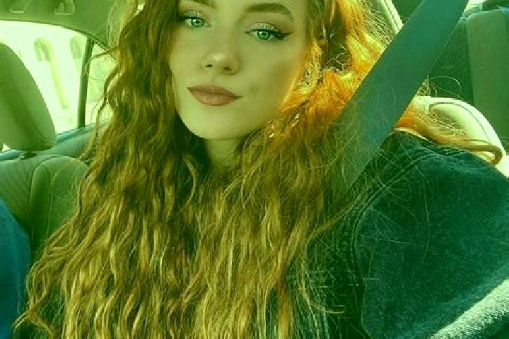 Penelope, 36, a auburn amber-eyed caucasian companion based in Rojing. Offering Roleplay, Massage, Couples. Available for incall and outcall, overnight booki...