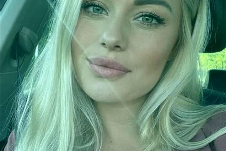 Penelope, 36, a blonde hazel-eyed indian companion based in Bueyuekdere. Offering BDSM, Couples, Prostate Massage, Girlfriend Experience, Domination. Availab...