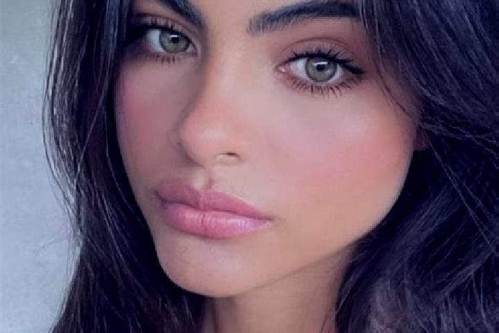 Penelope, 36, a dark blonde green-eyed european companion based in Wittichenau. Offering Tantra, Deep French Kissing, A-Level, BDSM. Available for incall and...
